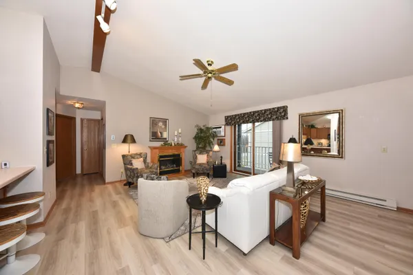 $275,000 | 810 Rockingham Court, Unit C, West Bend, WI 53090