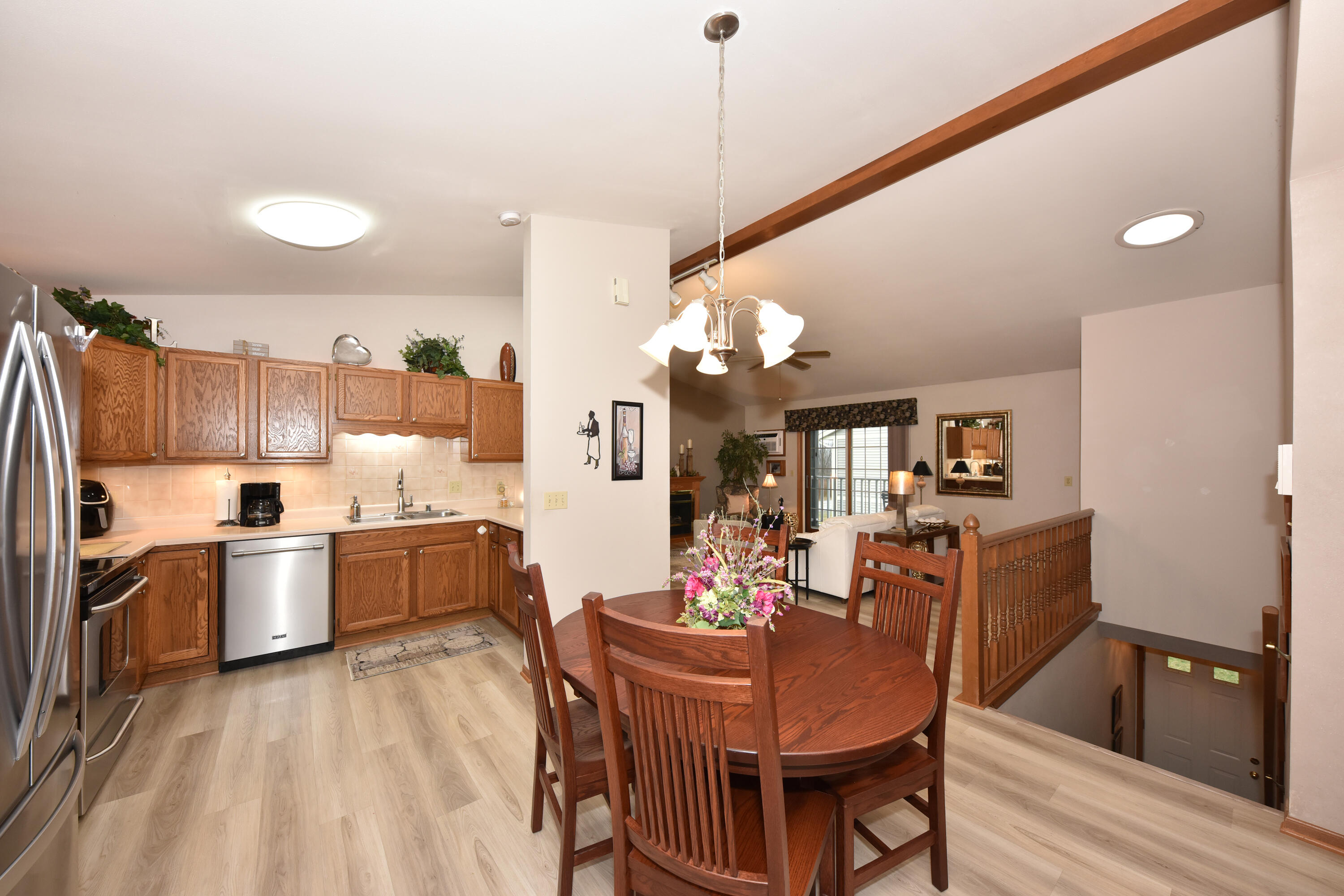 810 Rockingham Court, Unit C West Bend, WI 53090 - Photo 7 of 35 EUP_9109