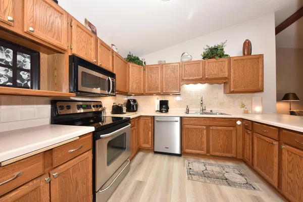 $275,000 | 810 Rockingham Court, Unit C, West Bend, WI 53090