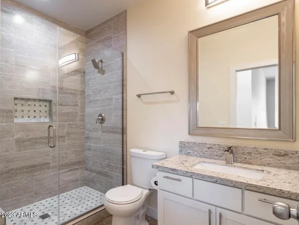 $2,695 | 411 North Central Avenue, Avondale, AZ 85323