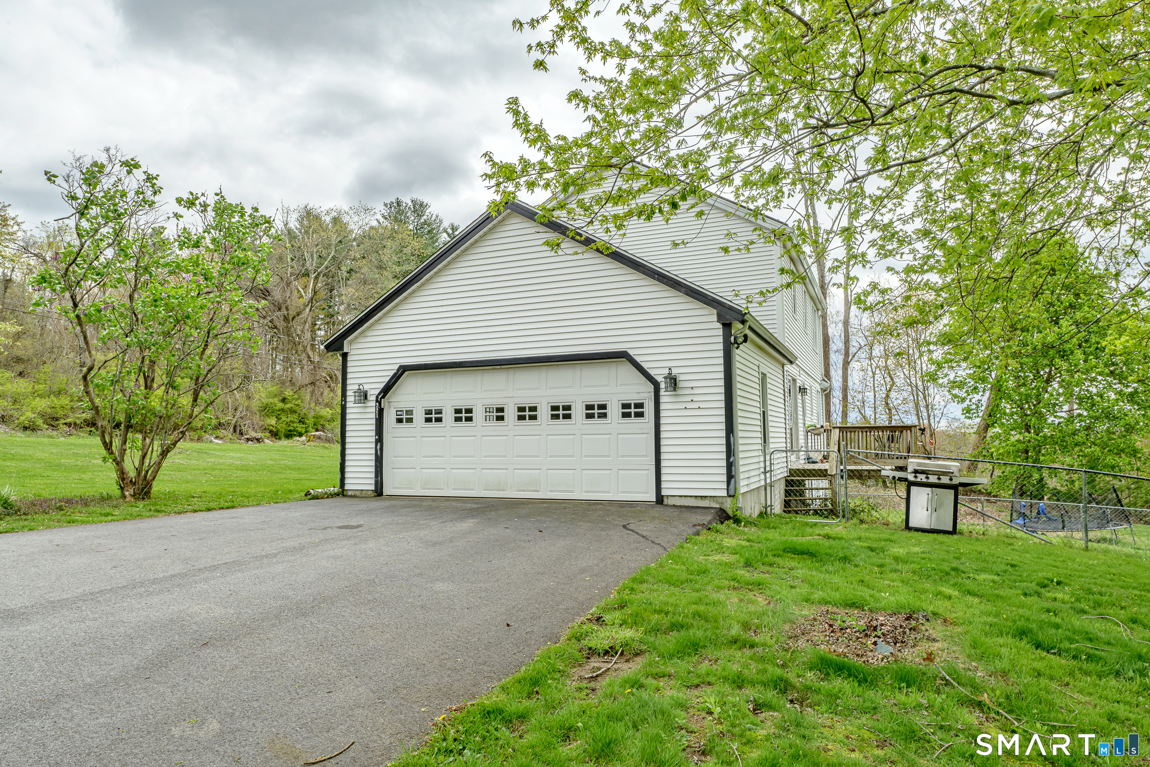 221 Quasset Road Pomfret, CT 06259 - Photo 5 of 40