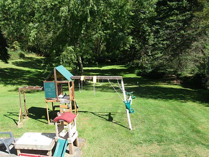 4130 Tuscarawas Road Beaver, PA 15009 - Photo 22 of 23 Yard/Garden.