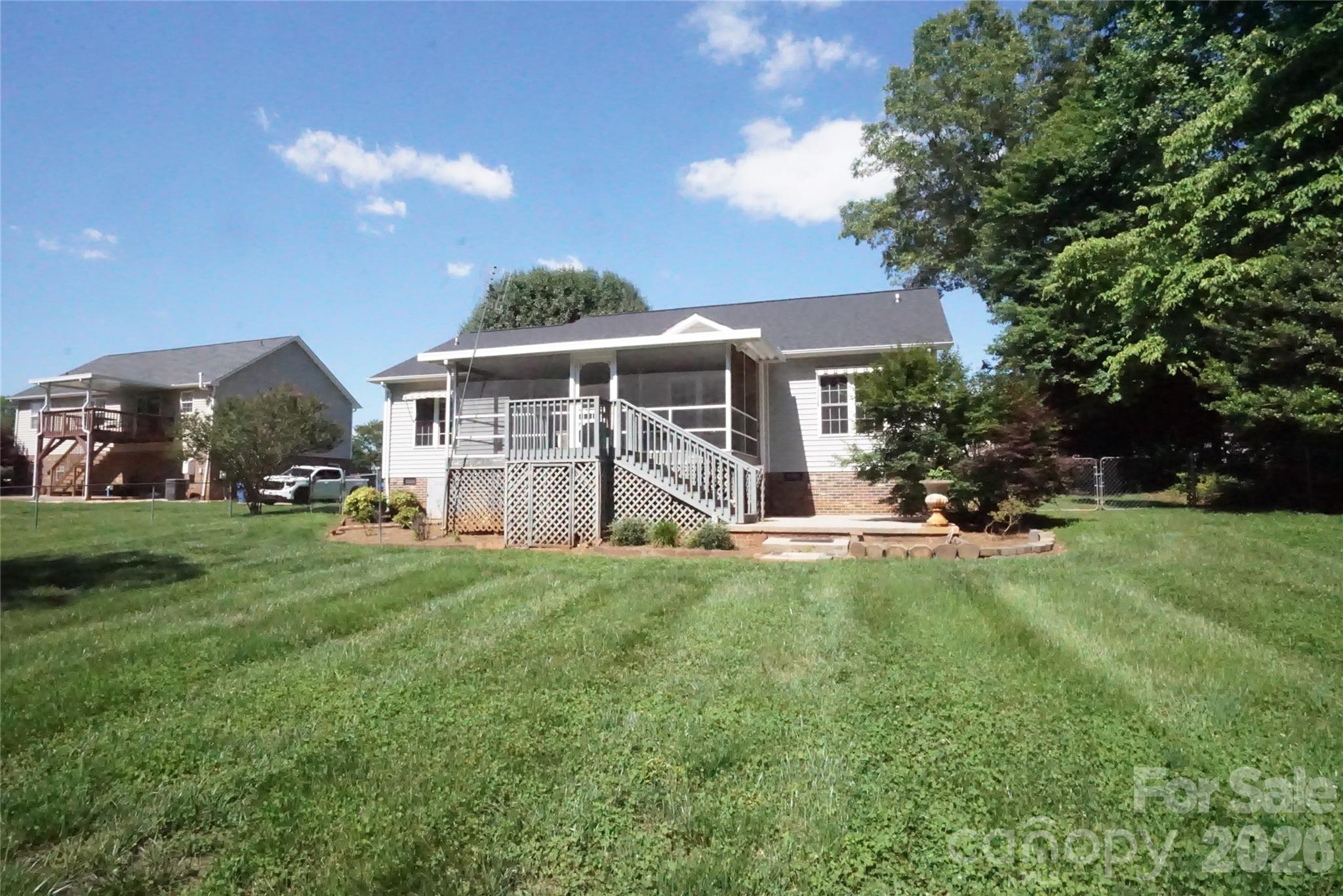 3795 River Road Hickory, NC 28602 - Photo 4 of 23