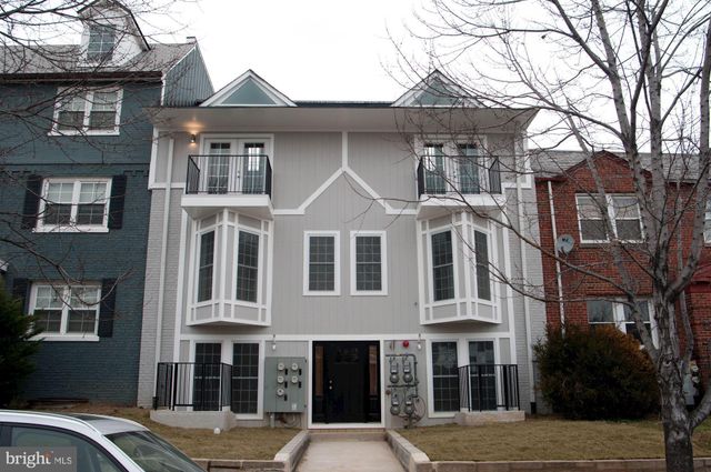 $874,999 | 1826 Independence Avenue Southeast, Unit 3, Washington, DC 20003