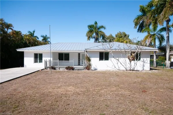 $4,200 | 54 Liberty Lane, Naples, FL 34112