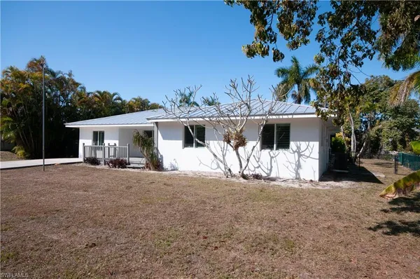 $4,200 | 54 Liberty Lane, Naples, FL 34112