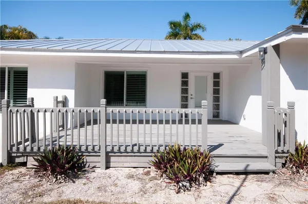 $4,200 | 54 Liberty Lane, Naples, FL 34112