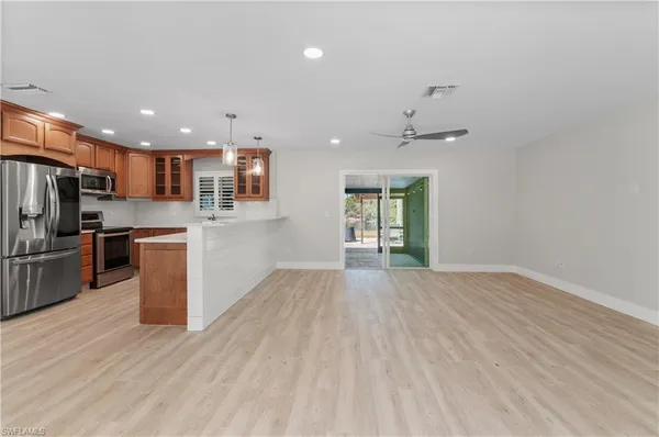 $4,200 | 54 Liberty Lane, Naples, FL 34112