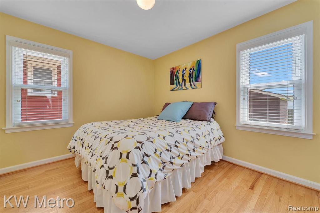 1173 Columbia Road Berkley, MI 48072 - Photo 13 of 37