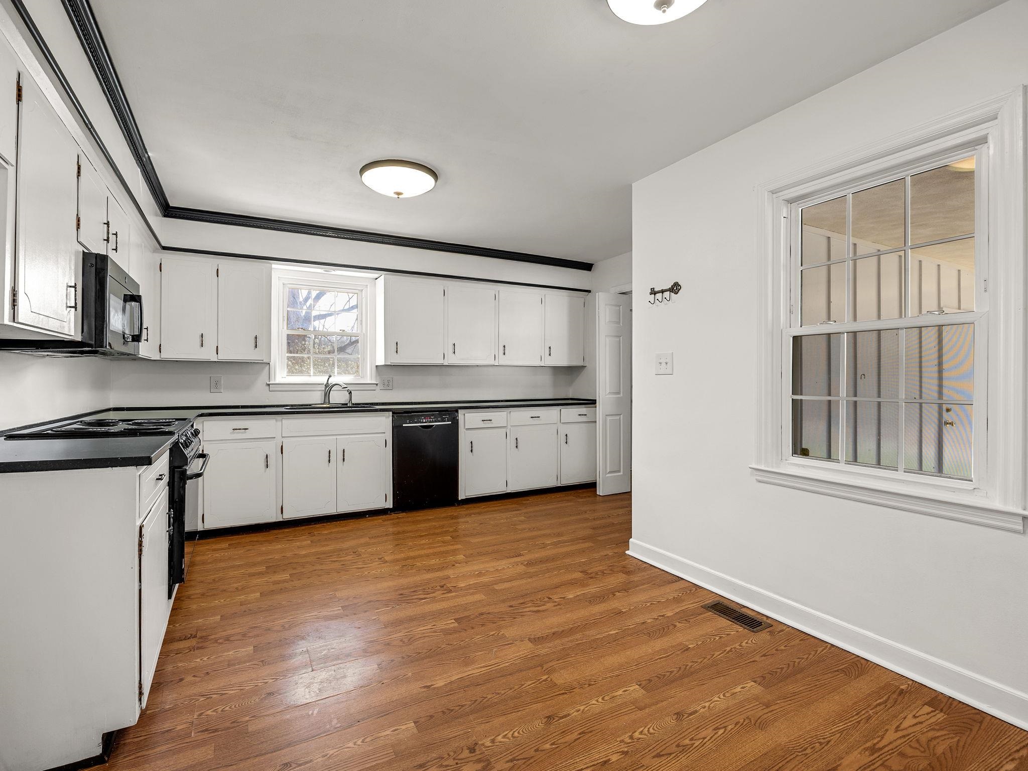 1313 Springfield Road Boiling Springs, SC 29316 - Photo 13 of 40 Gallery Image 13