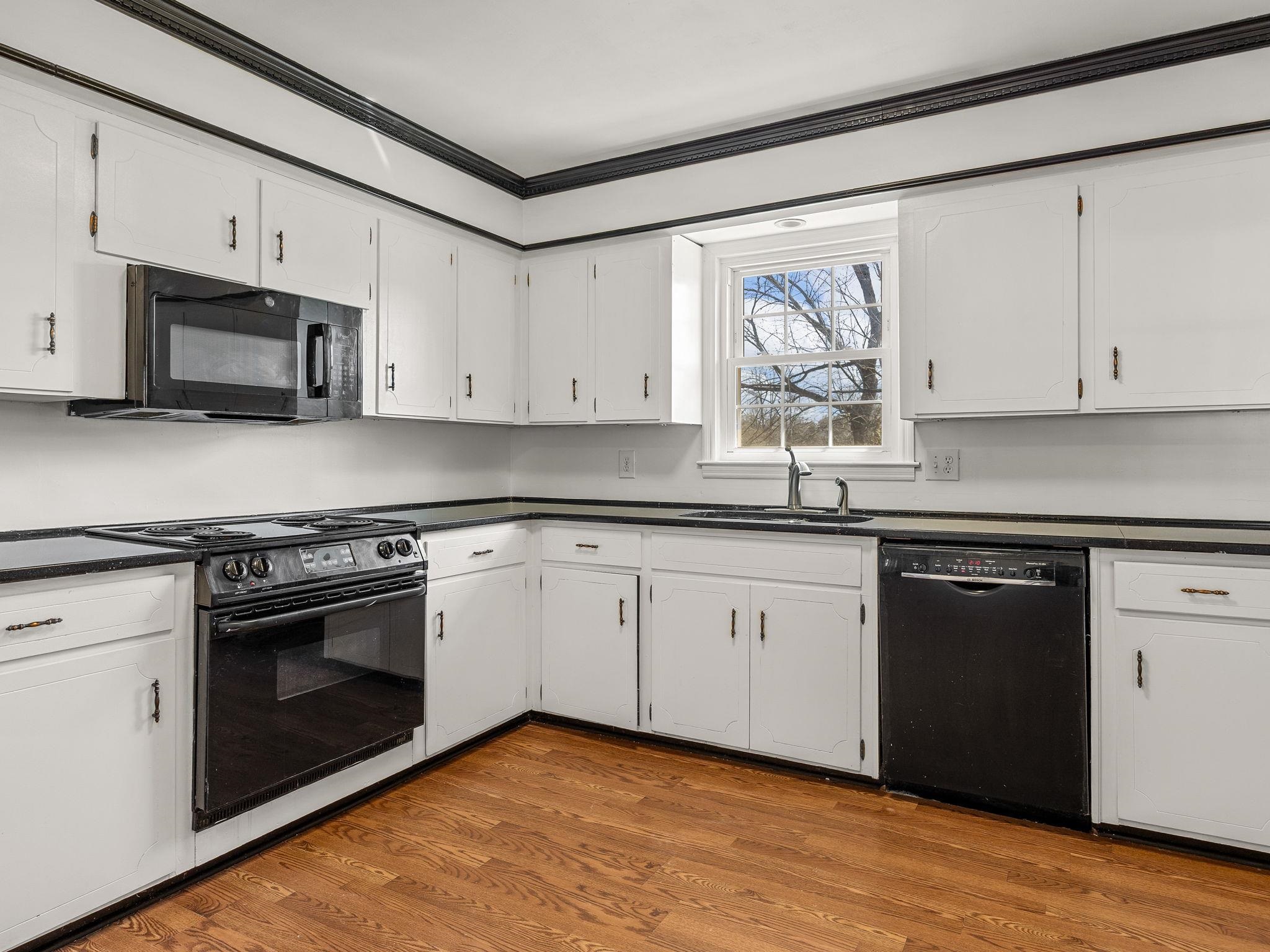 1313 Springfield Road Boiling Springs, SC 29316 - Photo 14 of 40 Gallery Image 14