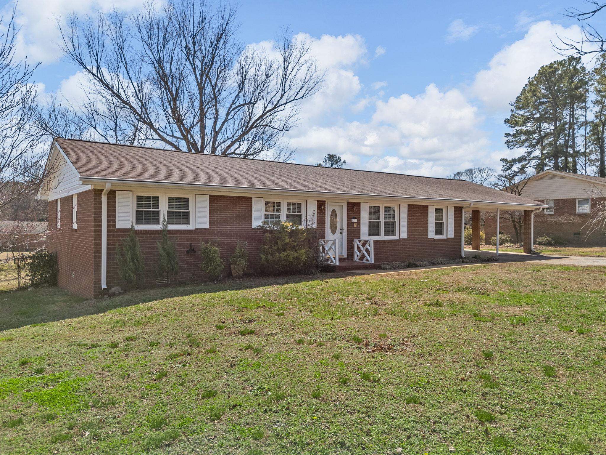 1313 Springfield Road Boiling Springs, SC 29316 - Photo 3 of 40 Gallery Image 3