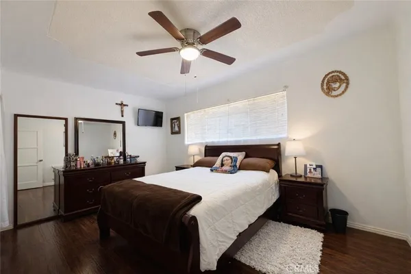 $799,999 | 7105 California Avenue, Bell, CA 90201
