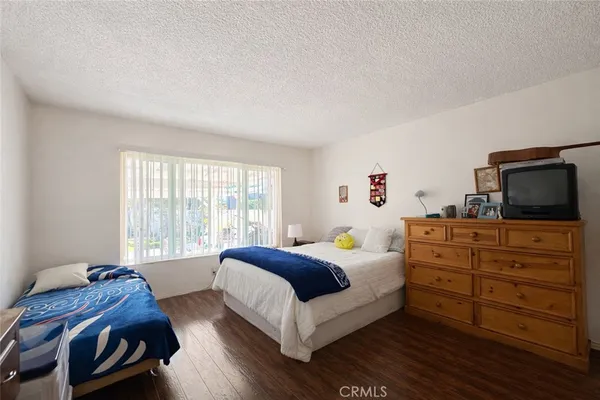 $799,999 | 7105 California Avenue, Bell, CA 90201