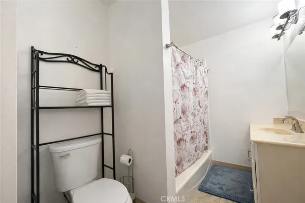 $799,999 | 7105 California Avenue, Bell, CA 90201