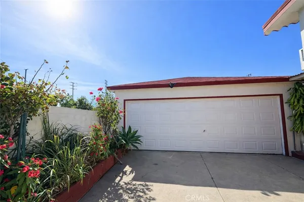 $799,999 | 7105 California Avenue, Bell, CA 90201