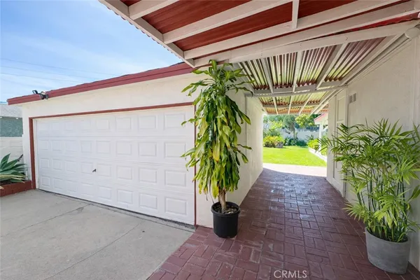 $799,999 | 7105 California Avenue, Bell, CA 90201