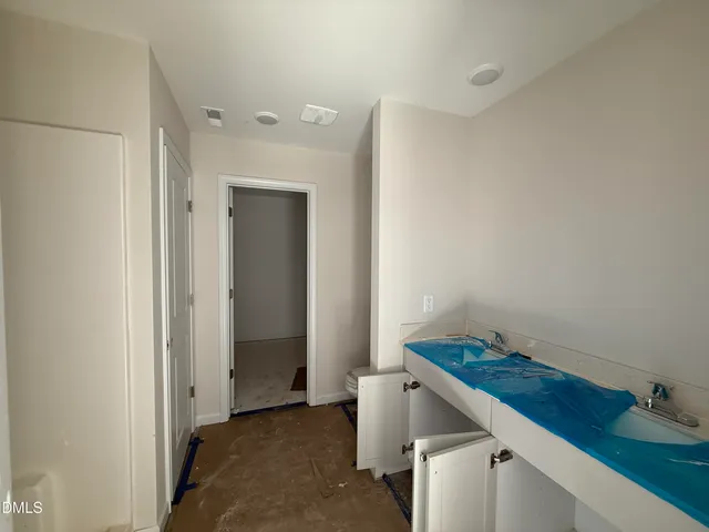 $349,950 | 22 East Emily Gardens Drive, Selma, NC 27576