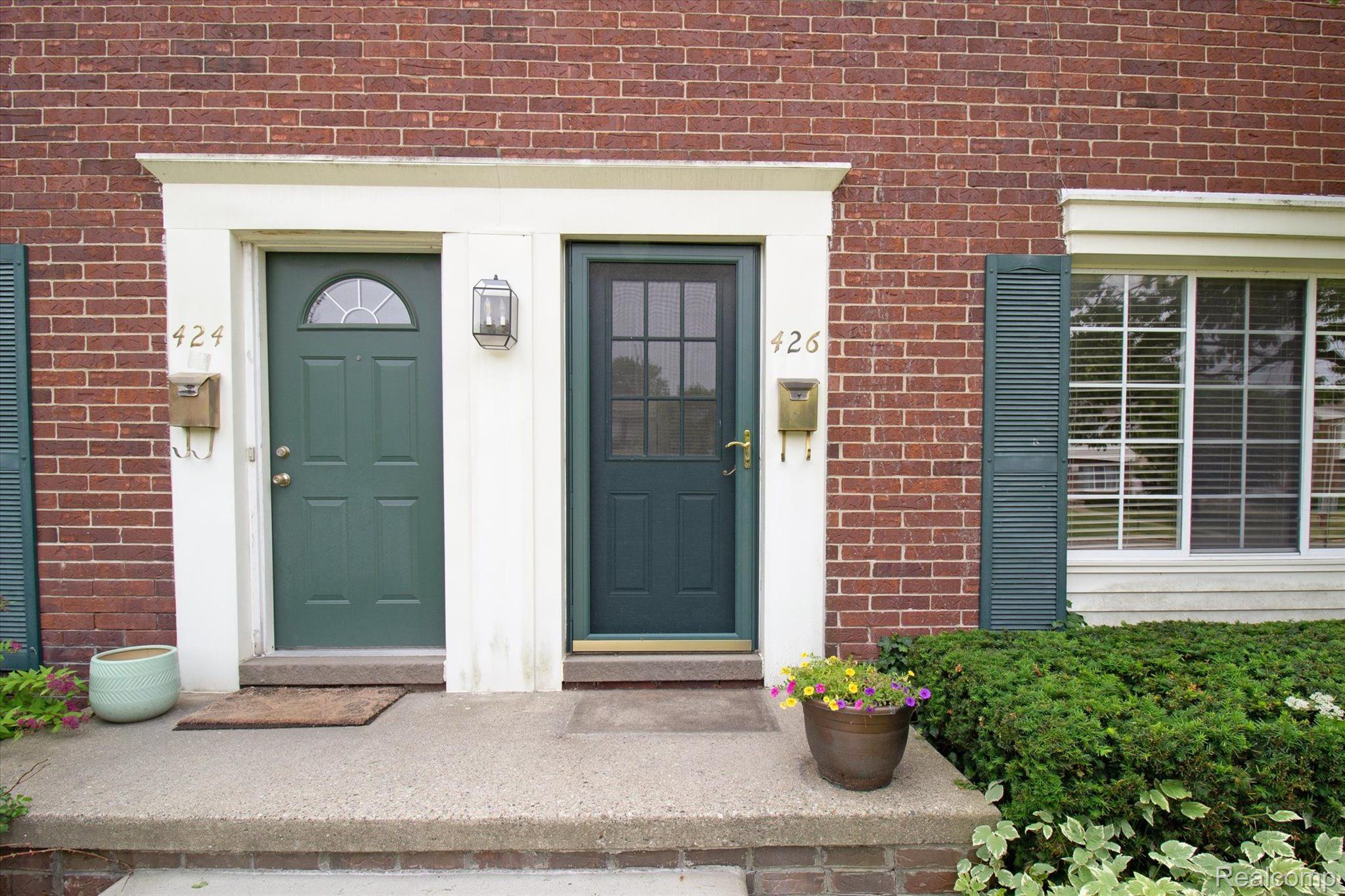 426 Miller Avenue Rochester, MI 48307 - Photo 5 of 37 Gallery Image 5