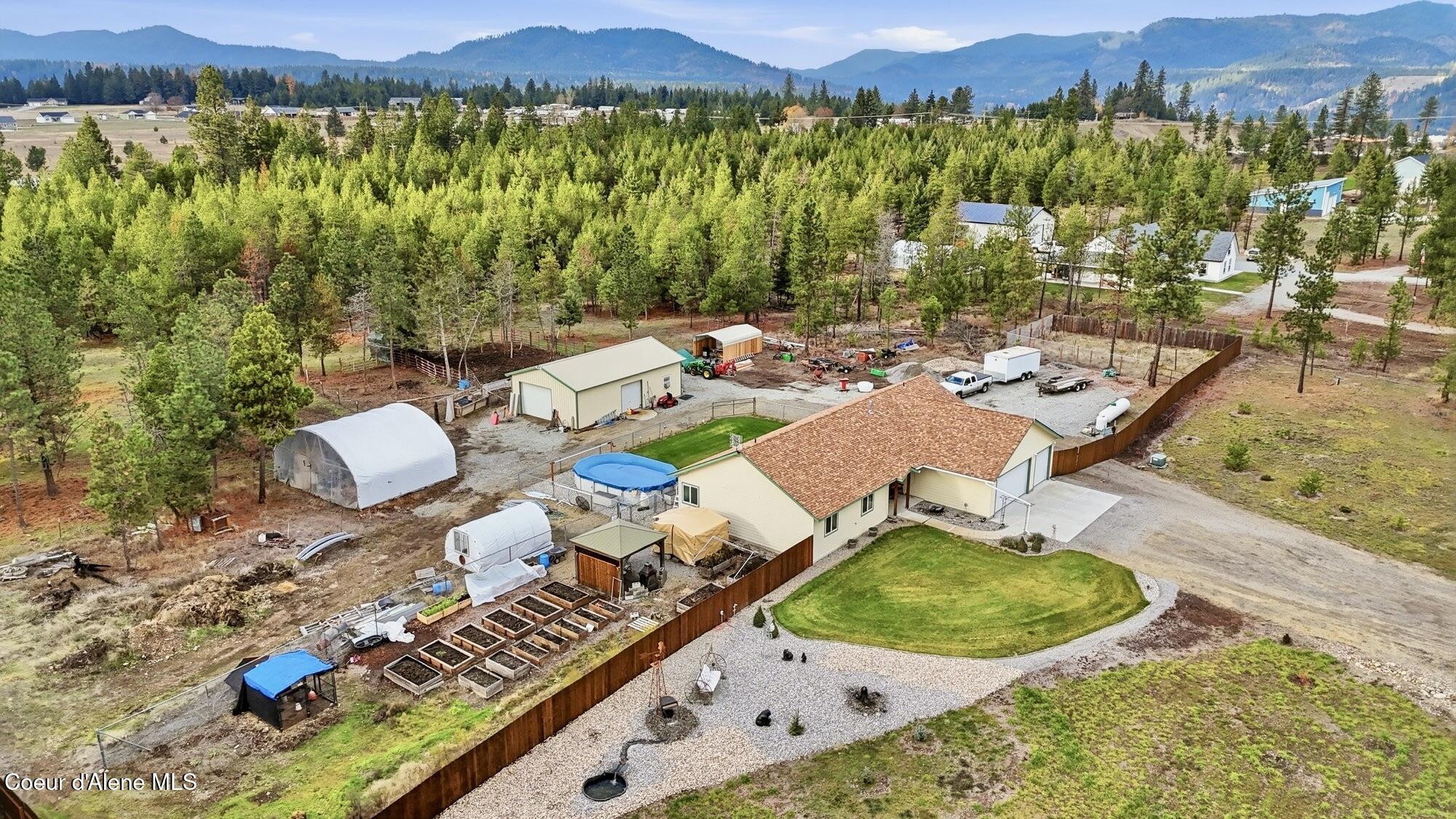 100 James Way Oldtown, ID 83822 - Photo 5 of 43 100 James Wy Rd 48