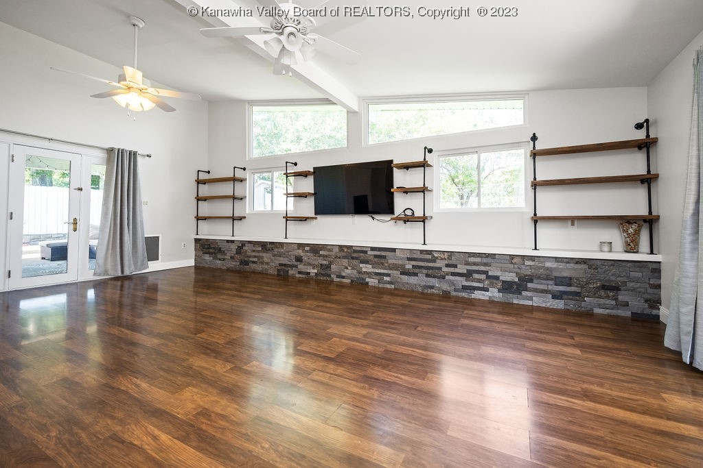 2015 Huber Road Charleston, WV 25314 - Photo 9 of 33 Gallery Image 9
