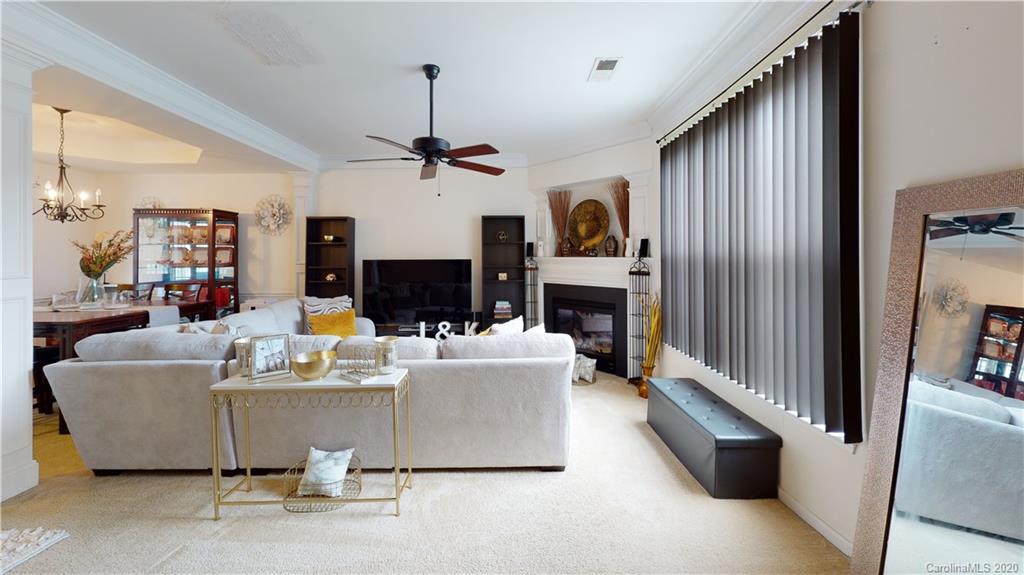 813 Harrier Road Charlotte, NC 28216 - Photo 3 of 46 Gallery Image 3