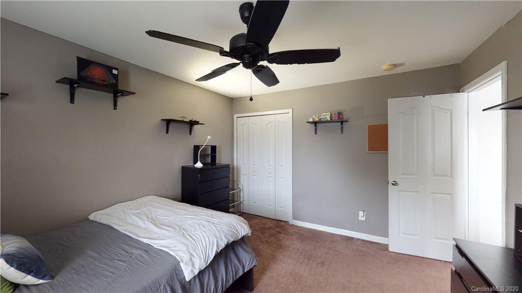 813 Harrier Road Charlotte, NC 28216 - Photo 22 of 46 Gallery Image 22