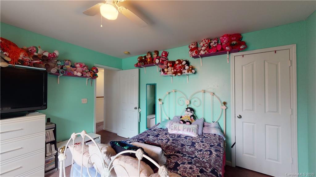 813 Harrier Road Charlotte, NC 28216 - Photo 28 of 46 Gallery Image 28