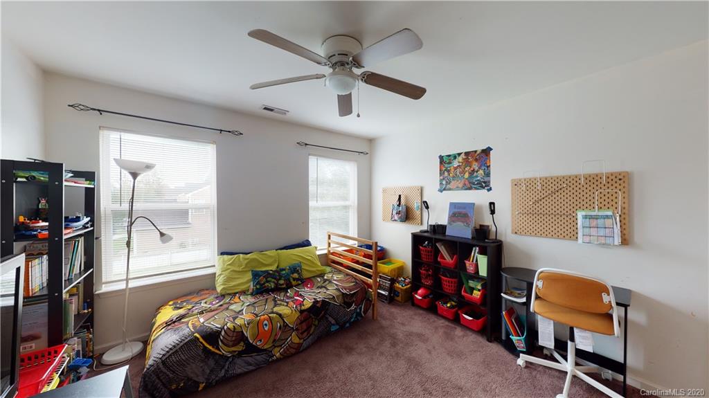 813 Harrier Road Charlotte, NC 28216 - Photo 31 of 46 Gallery Image 31