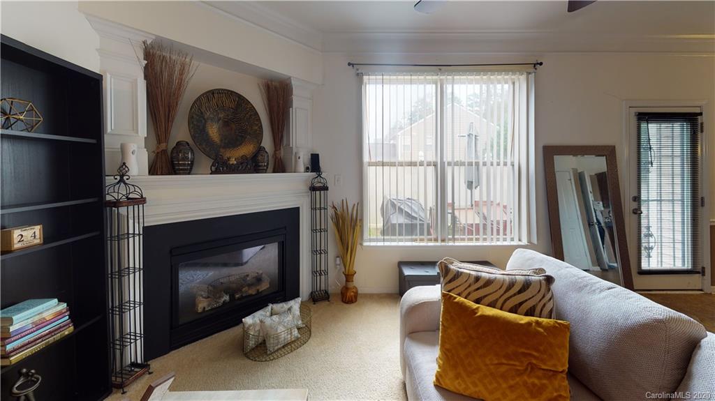 813 Harrier Road Charlotte, NC 28216 - Photo 9 of 46 Gallery Image 9