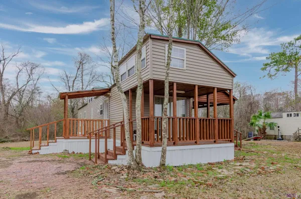 $109,000 | 21028 Diversion Canal Road, St. Amant, LA 70774