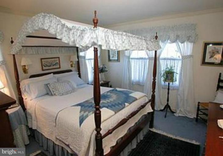 2469 Bear Den Road Frederick, MD 21701 - Photo 18 of 22 Bedroom