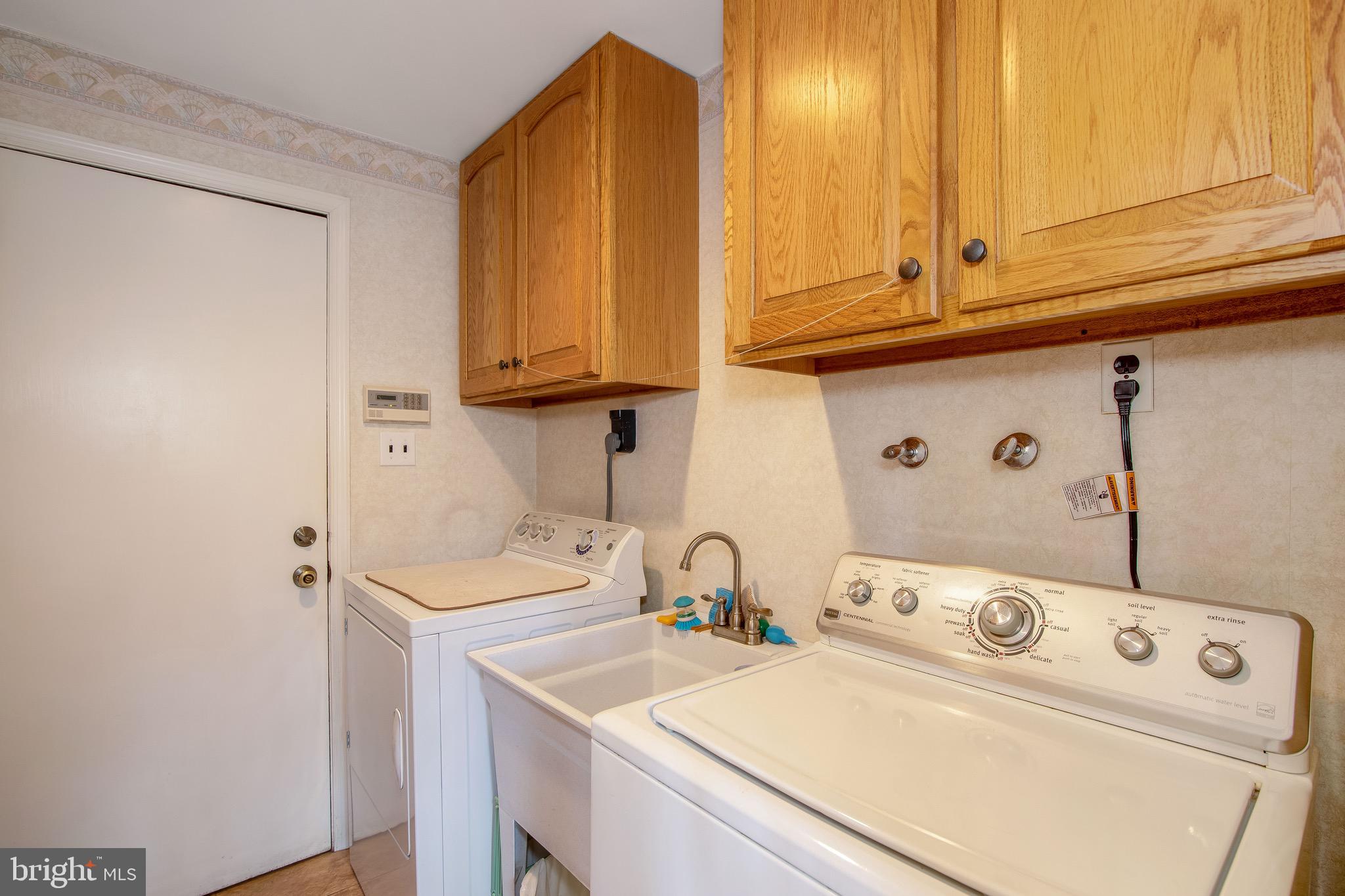 111 Partree Road Cherry Hill, NJ 08003 - Photo 18 of 40 Laundry Room