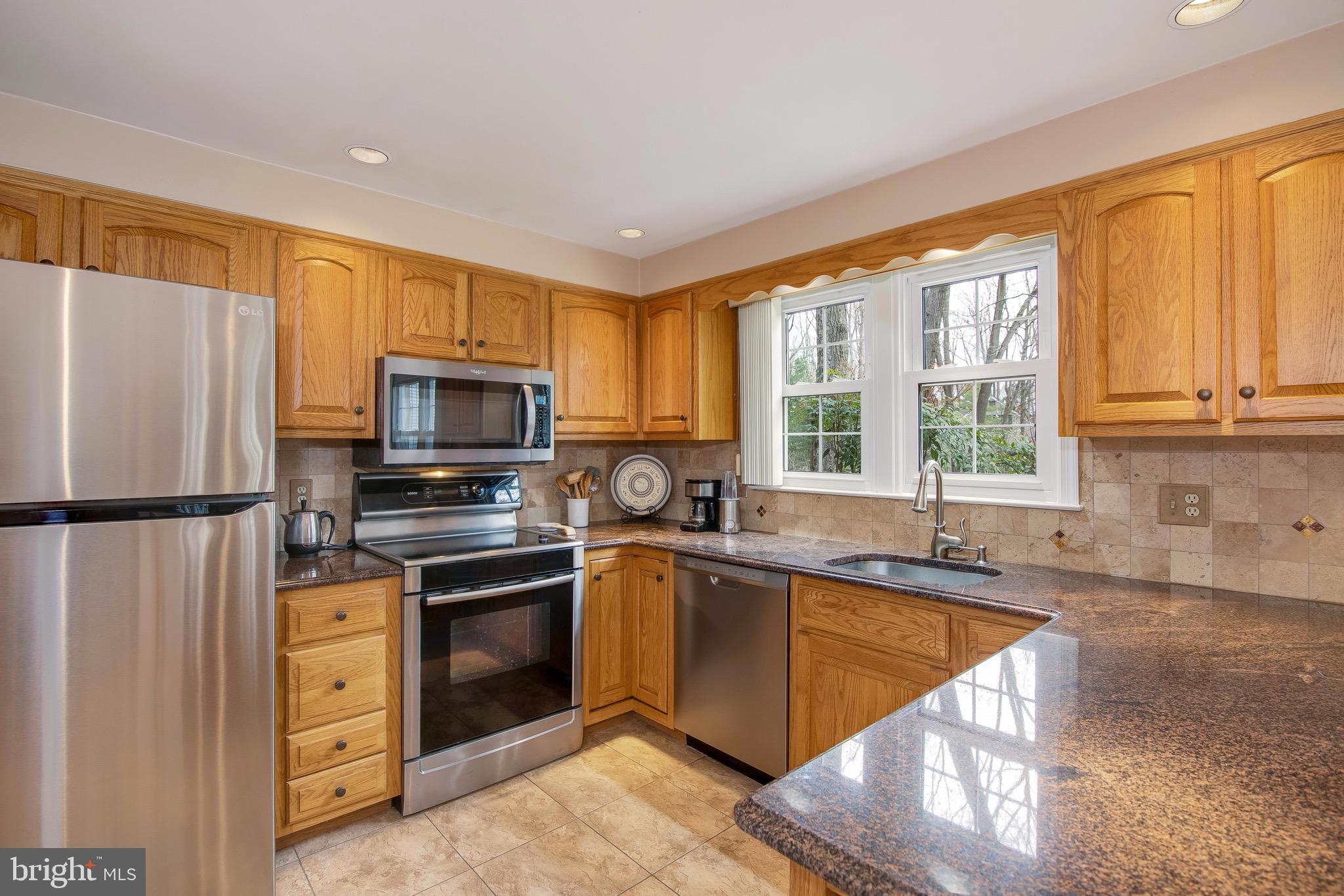 111 Partree Road Cherry Hill, NJ 08003 - Photo 9 of 40 Kitchen