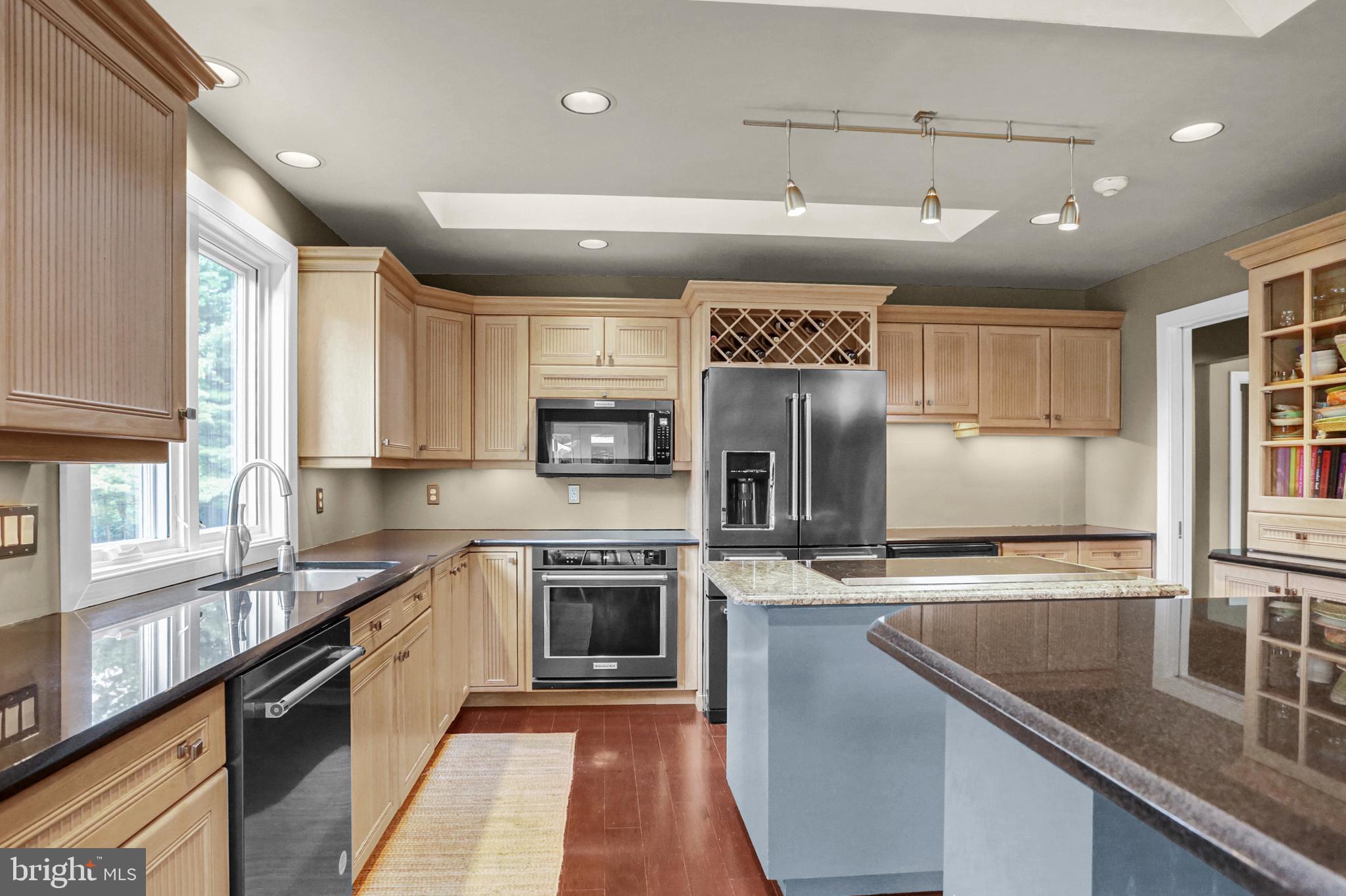 4 Forest Road Mohnton, PA 19540 - Photo 14 of 52 Granite Counter tops