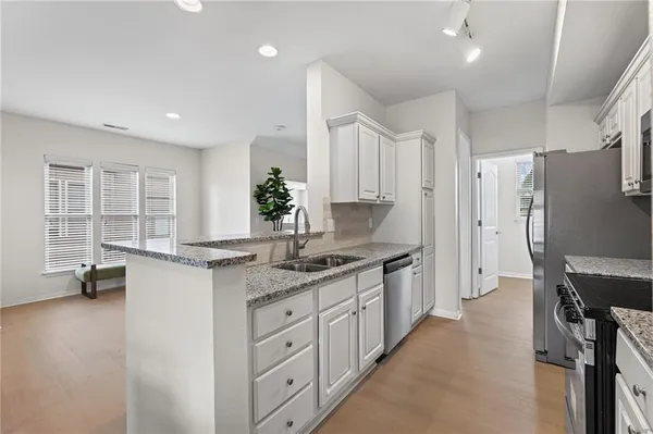 $275,000 | 5245 Overland Drive, Unit B22, Lawrence, KS 66049