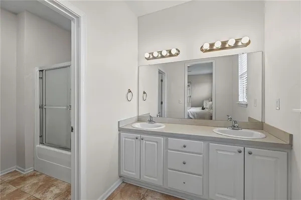 $275,000 | 5245 Overland Drive, Unit B22, Lawrence, KS 66049