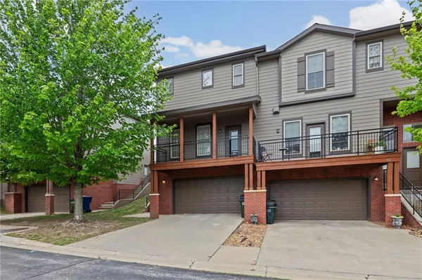 $275,000 | 5245 Overland Drive, Unit B22, Lawrence, KS 66049