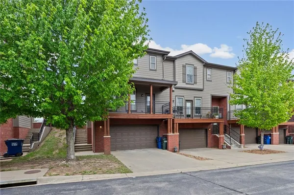 $275,000 | 5245 Overland Drive, Unit B22, Lawrence, KS 66049