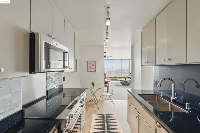 $649,000 | 565 Bellevue Avenue, Unit 2505, Oakland, CA 94610