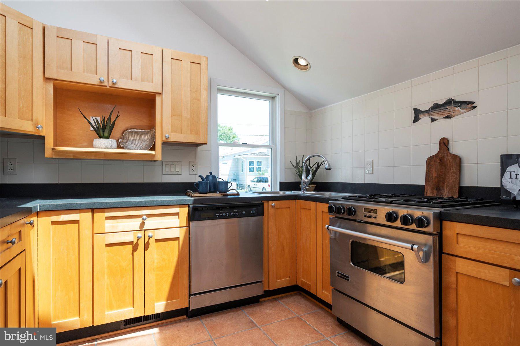 514 Fourth Street Annapolis, MD 21403 - Photo 13 of 40