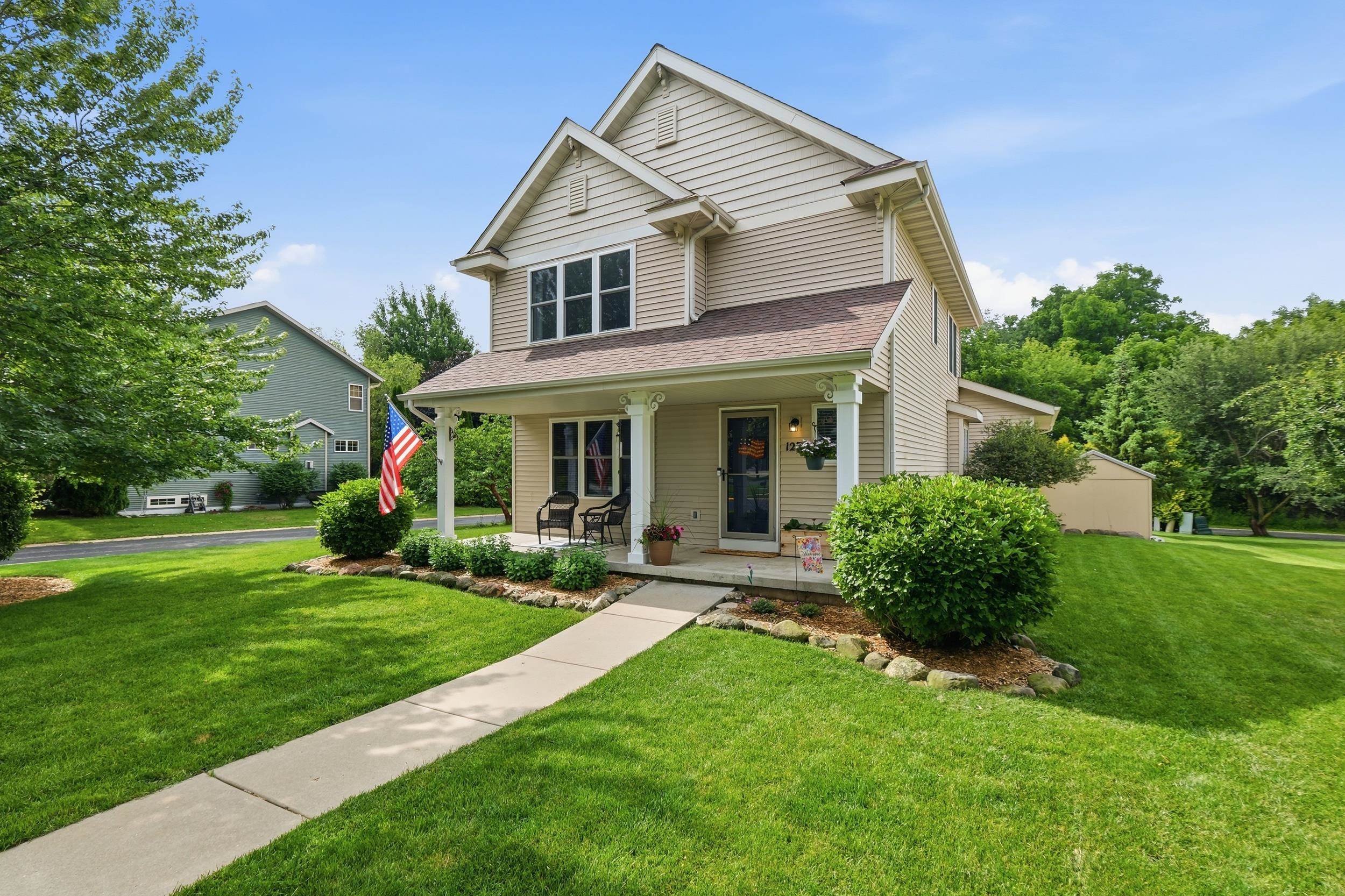 1271 Gas Light Sun Prairie, WI 53590 - Photo 2 of 71