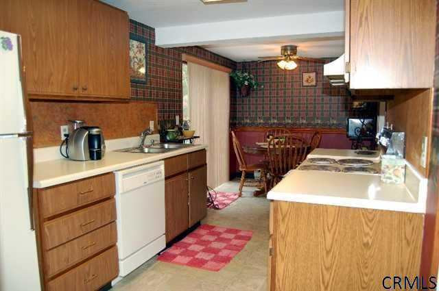 82 Thimbleberry Road Malta, NY 12020 - Photo 2 of 10 Photo 2