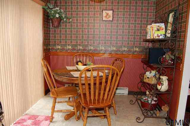 82 Thimbleberry Road Malta, NY 12020 - Photo 4 of 10 Photo 4