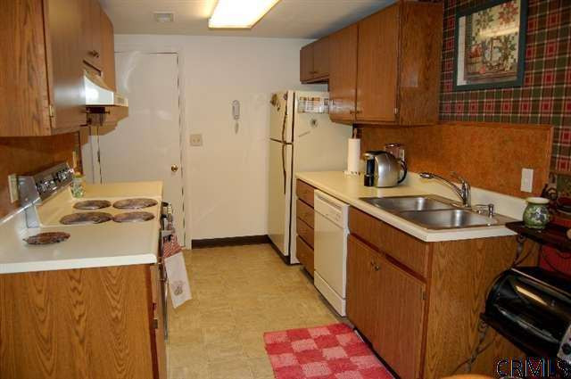82 Thimbleberry Road Malta, NY 12020 - Photo 7 of 10 Photo 7