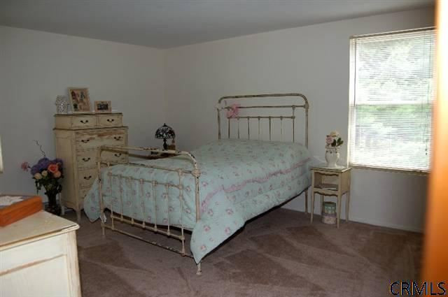 82 Thimbleberry Road Malta, NY 12020 - Photo 8 of 10 Photo 8