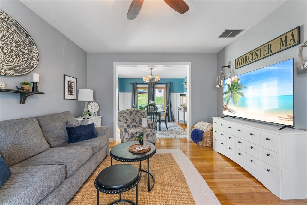 13 Gordon Street Worcester, MA 01604 - Photo 15 of 38 Gallery Image 15