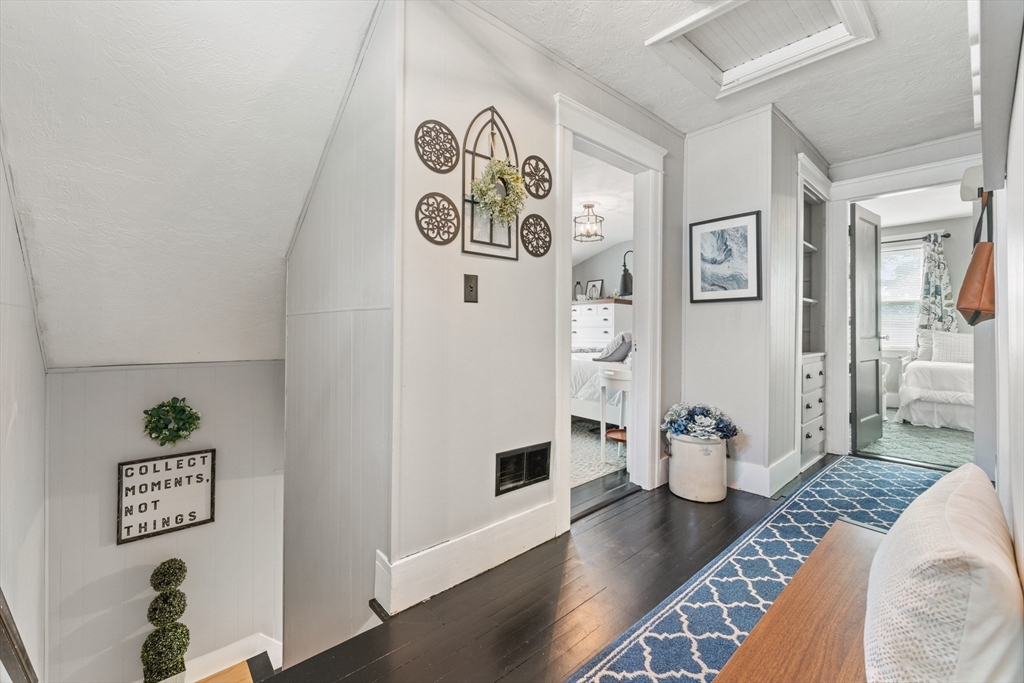 13 Gordon Street Worcester, MA 01604 - Photo 21 of 38 Gallery Image 21