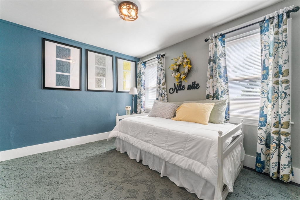 13 Gordon Street Worcester, MA 01604 - Photo 26 of 38 Gallery Image 26