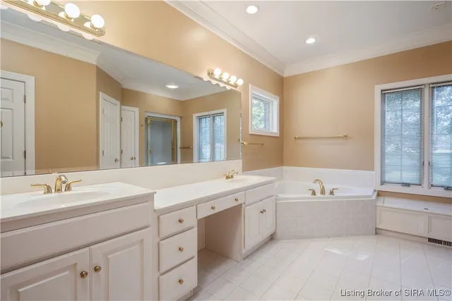 $650,000 | 5034 Bent Creek Drive, Floyds Knobs, IN 47119